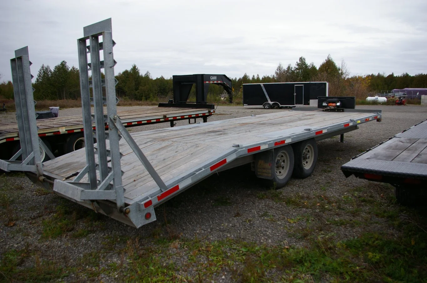 used deckover trailer photo 3