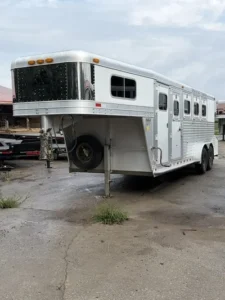Used 4 horse trailer