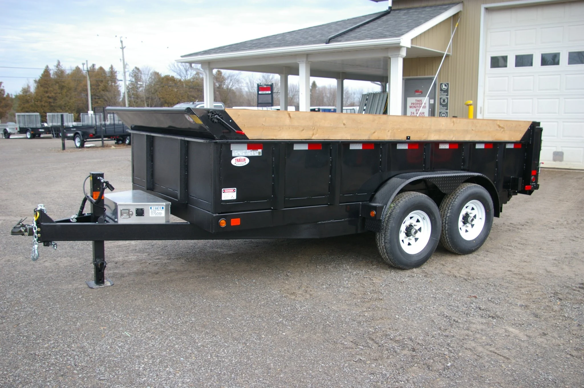 2027 83X14 DUMP TRAILER, TANDEM AXLE, STEEL, BLACK, 15119GVWR - Image 5
