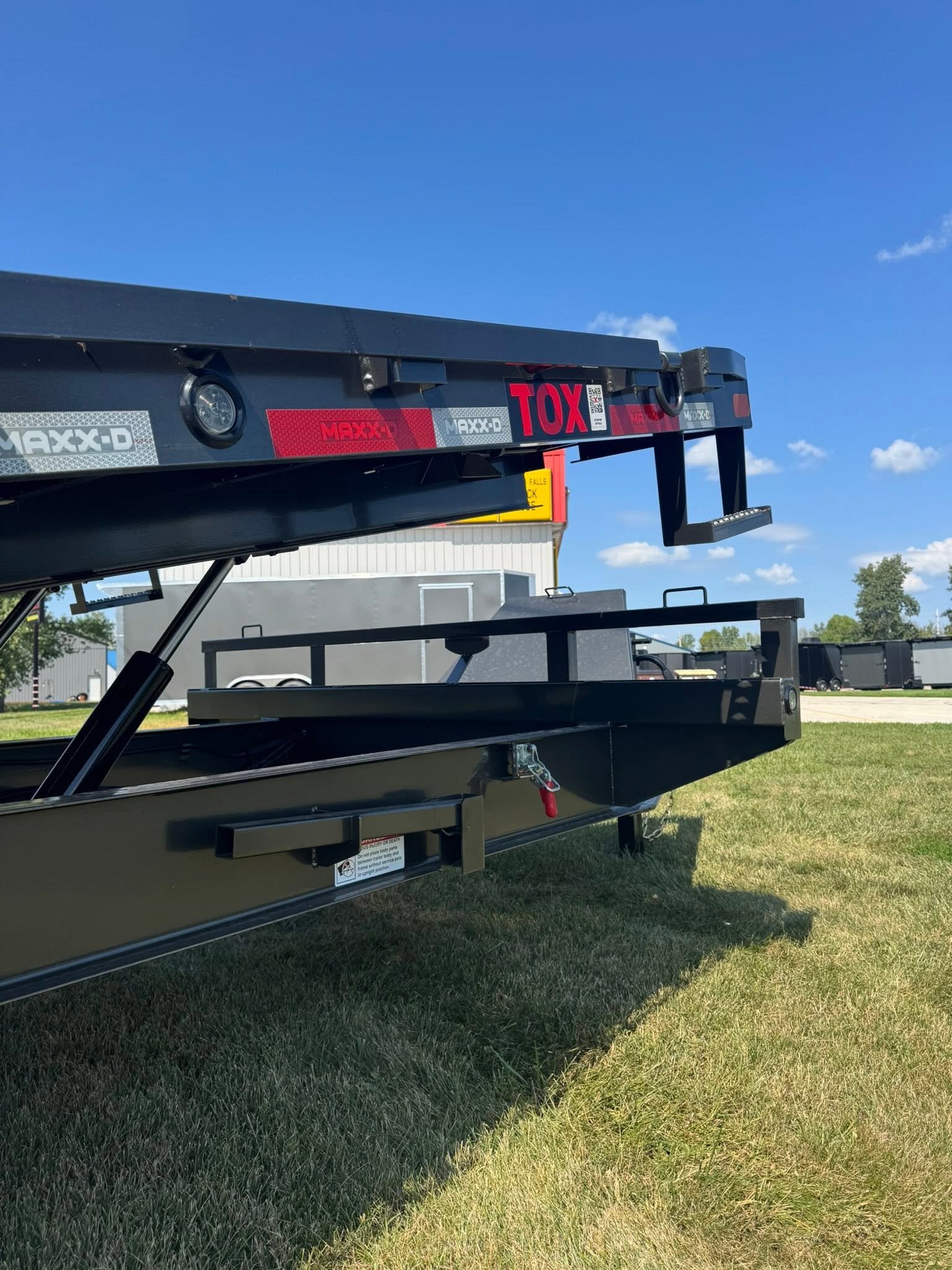 deckover tilt trailer photo 7