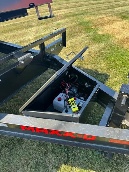 deckover tilt trailer photo 6