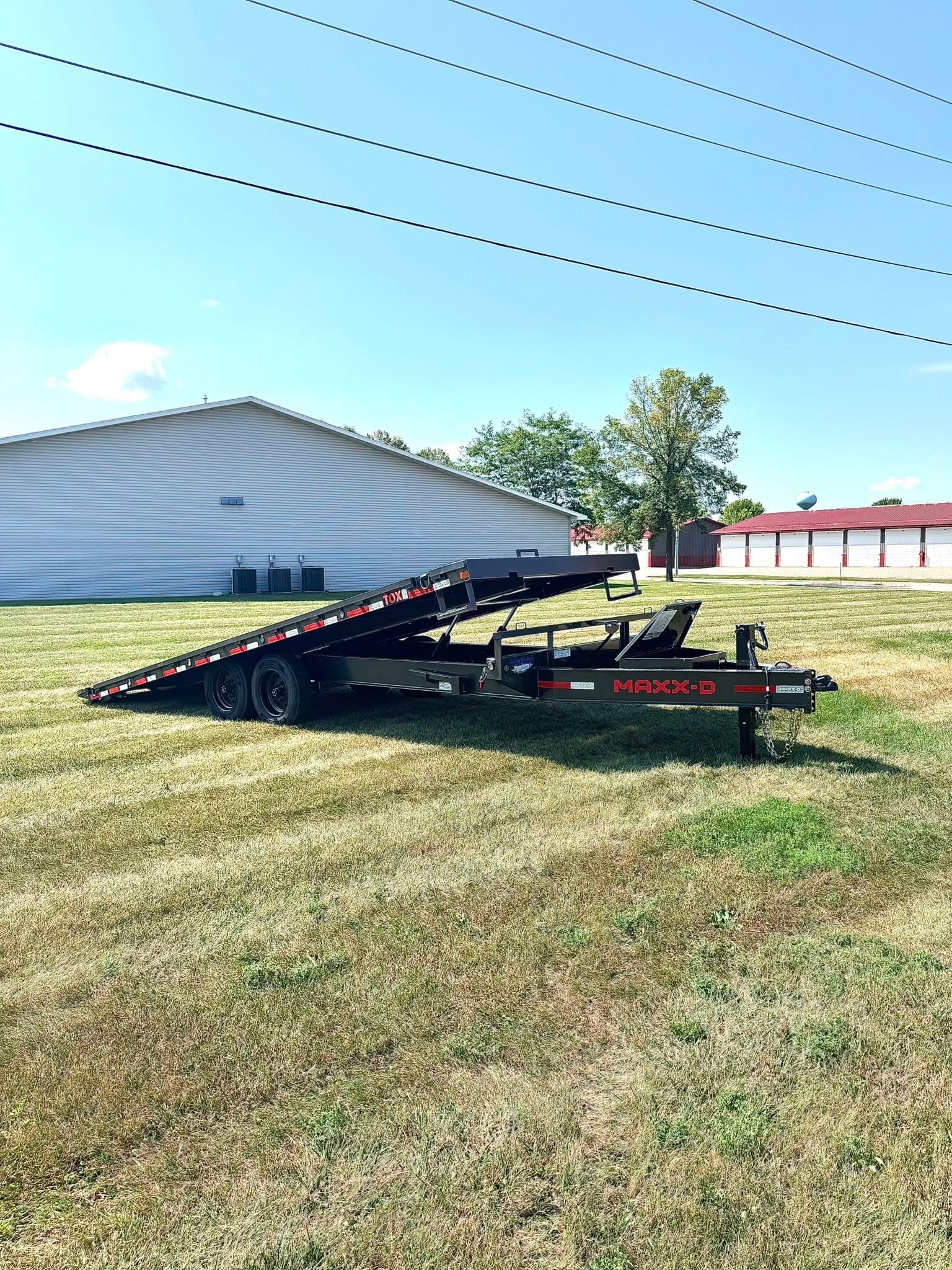 deckover tilt trailer 8x22 hydraulic