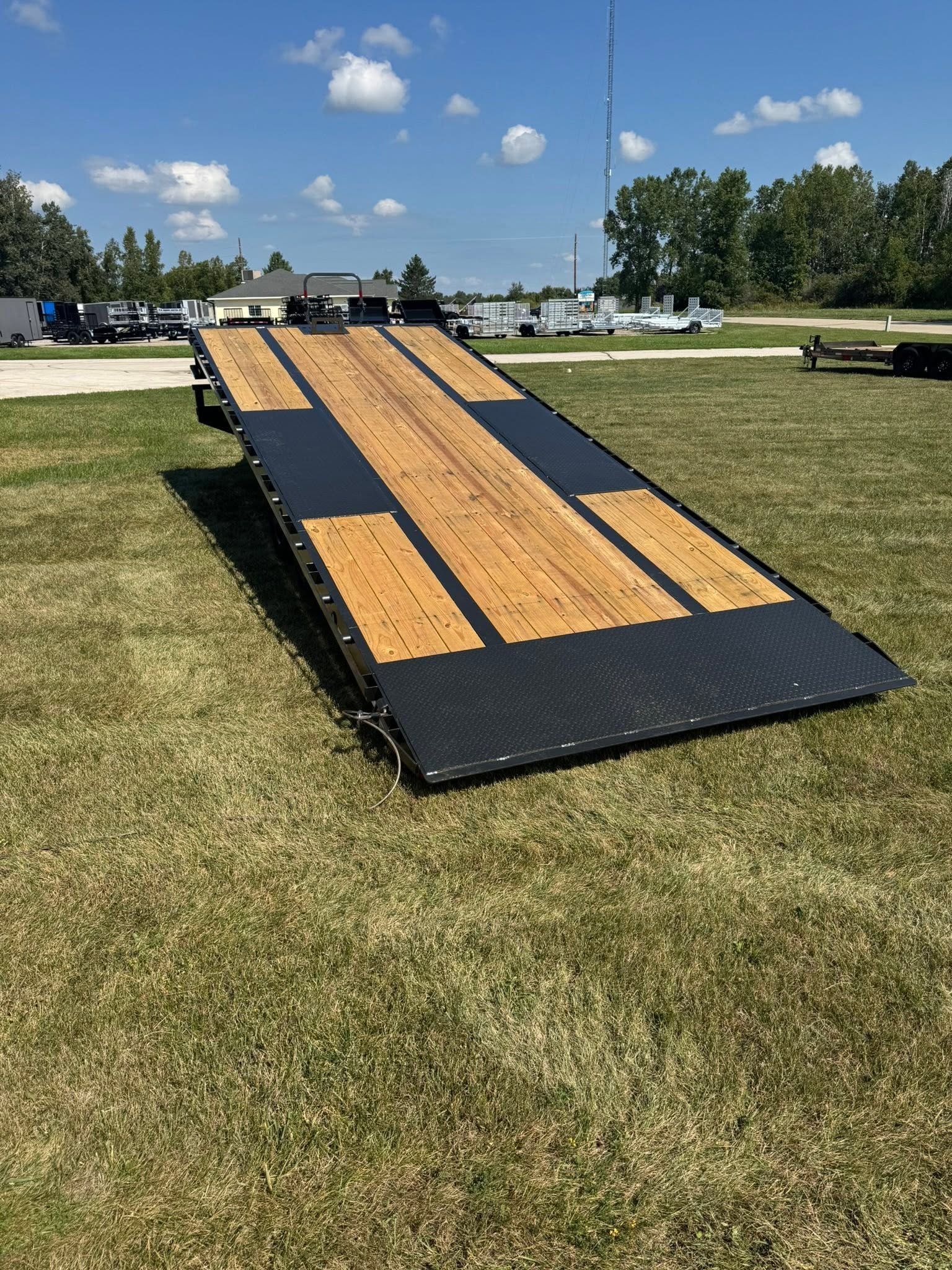 deckover tilt trailer photo 4